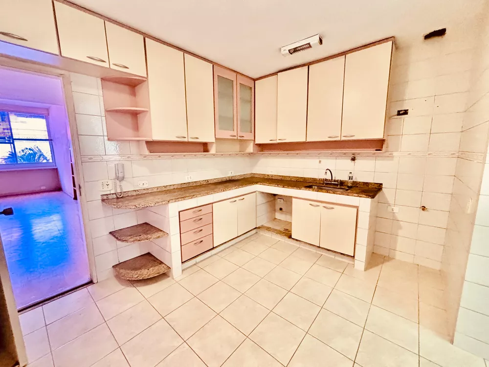 Apartamento à venda com 4 quartos, 130m² - Foto 26