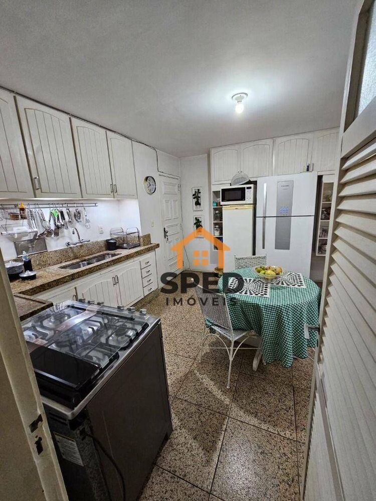 Apartamento, 3 quartos, 220 m² - Foto 9