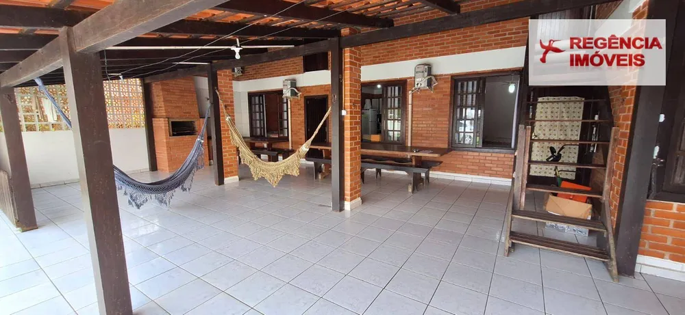 Casa, 6 quartos, 250 m² - Foto 2