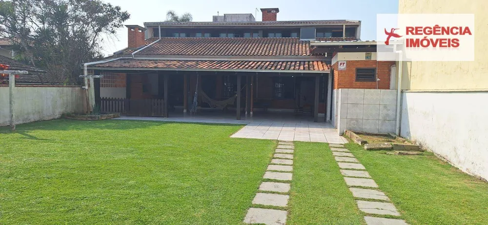 Casa, 6 quartos, 250 m² - Foto 8