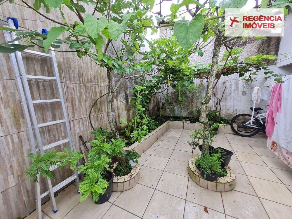 Casa, 4 quartos, 211 m² - Foto 2