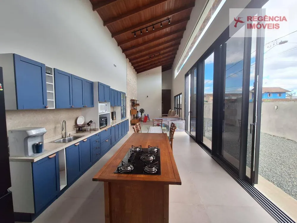 Casa, 4 quartos, 191 m² - Foto 3