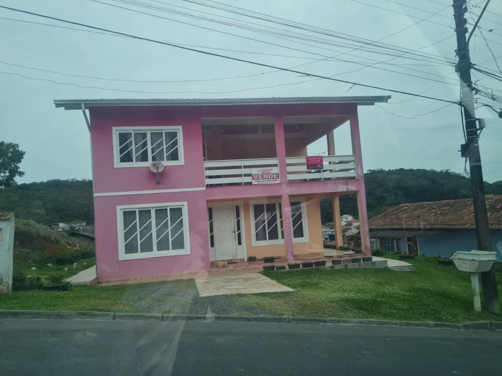 Casa, 3 quartos, 255 m² - Foto 1