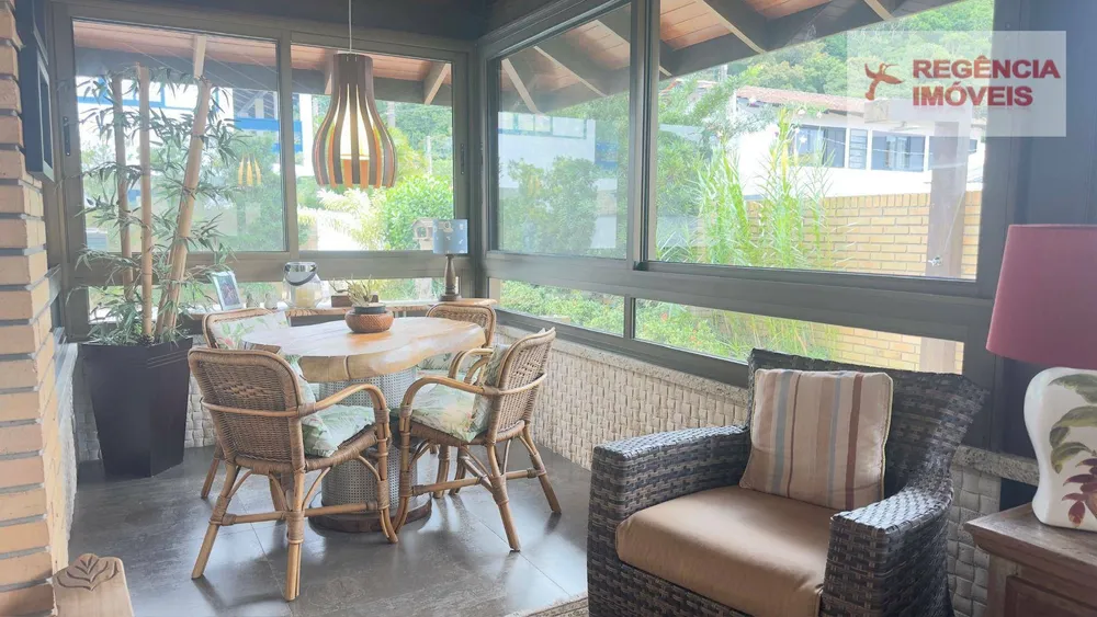 Casa, 6 quartos, 292 m² - Foto 2