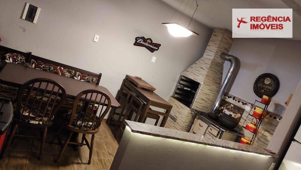 Casa, 3 quartos, 188 m² - Foto 1