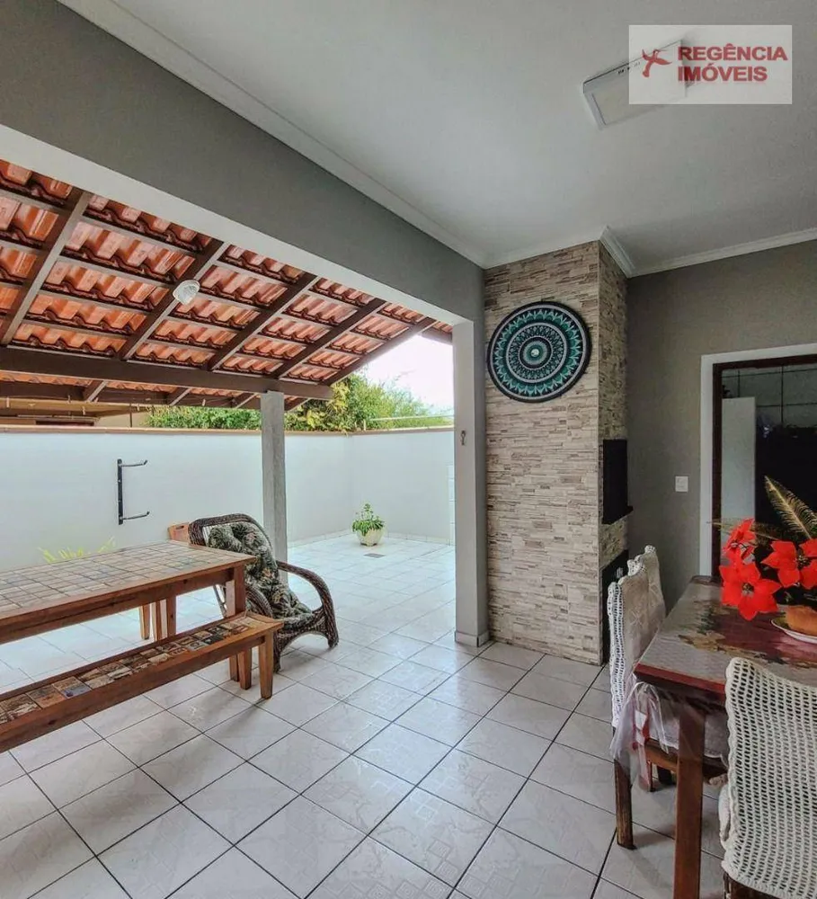 Casa, 3 quartos, 153 m² - Foto 1