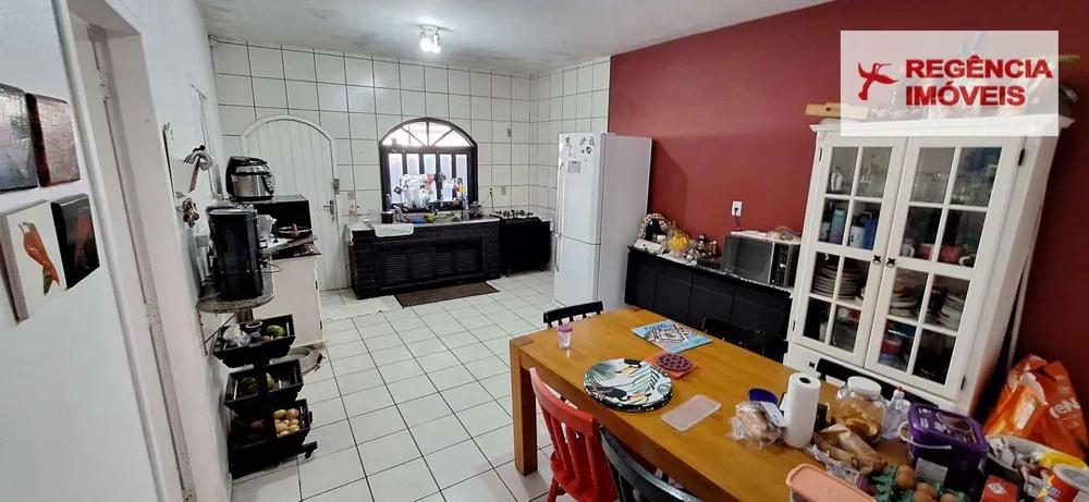 Casa, 3 quartos, 220 m² - Foto 14