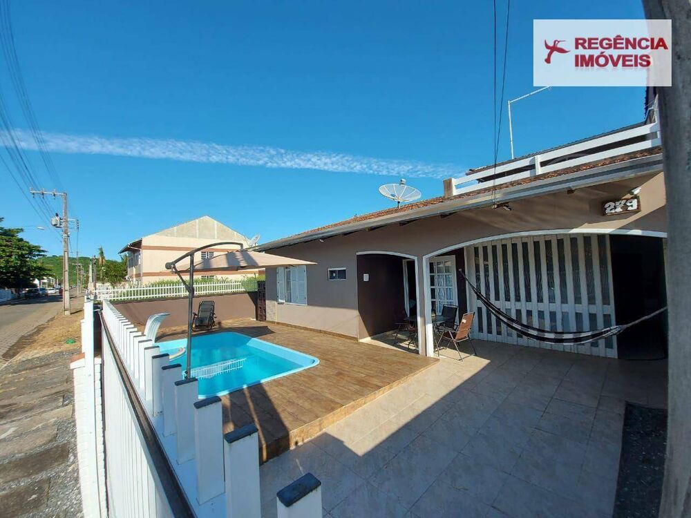 Casa, 3 quartos, 220 m² - Foto 1
