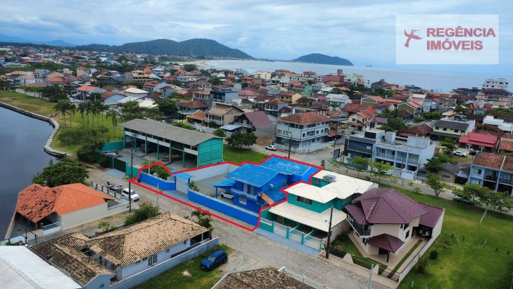 Casa, 8 quartos, 320 m² - Foto 1