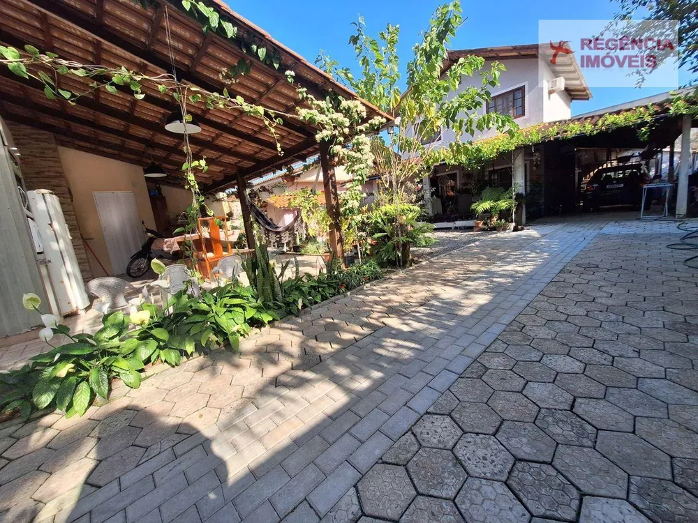 Casa, 4 quartos, 190 m² - Foto 4