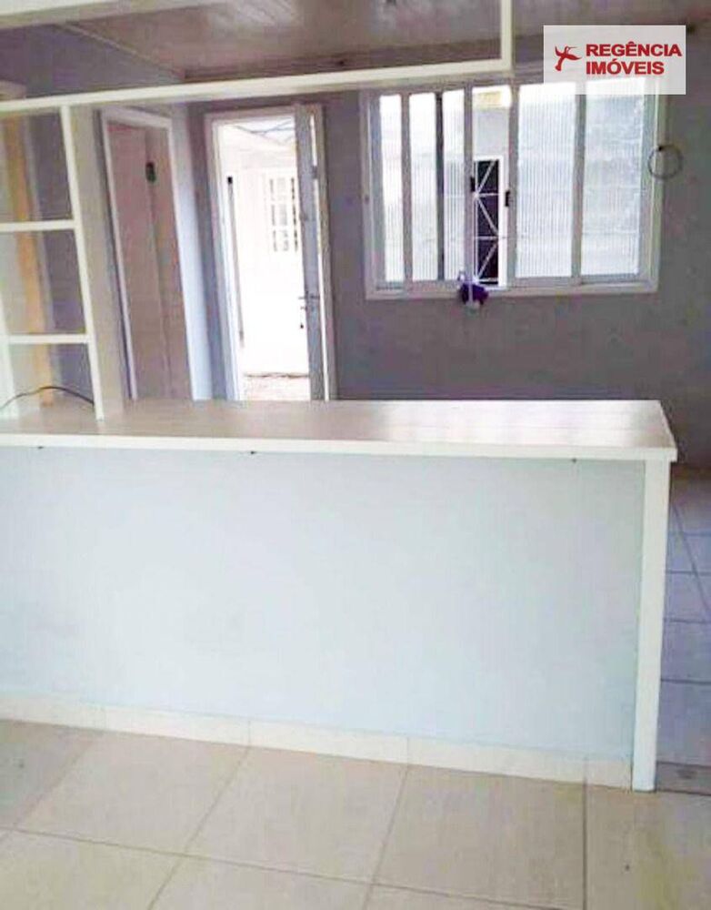 Casa à venda com 4 quartos, 150m² - Foto 4