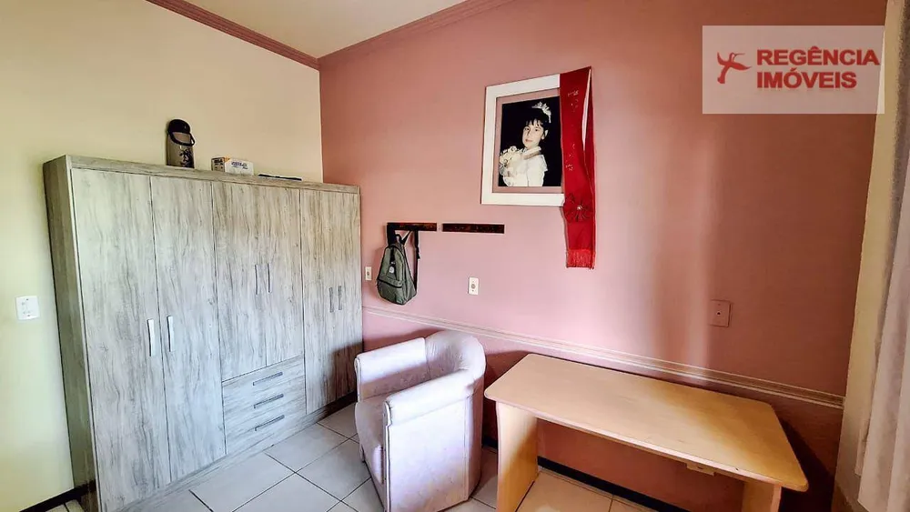 Casa, 4 quartos, 250 m² - Foto 4