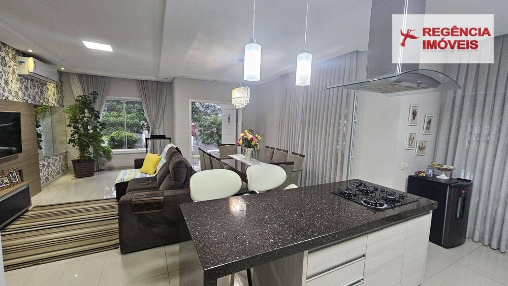 Casa à venda com 3 quartos, 160m² - Foto 2