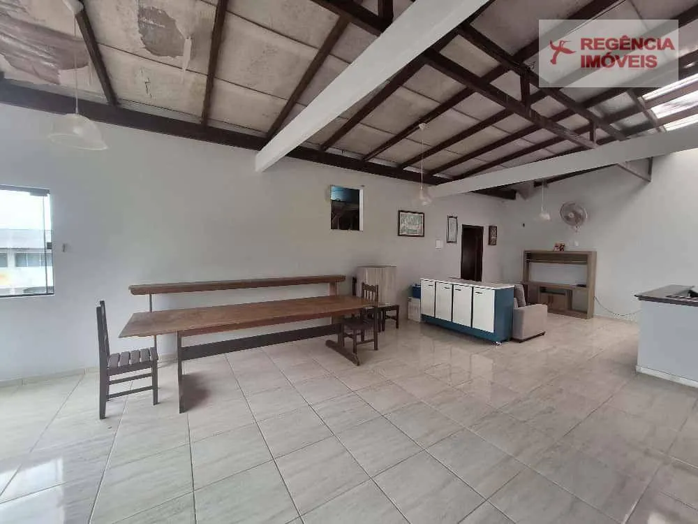 Casa, 4 quartos, 230 m² - Foto 3
