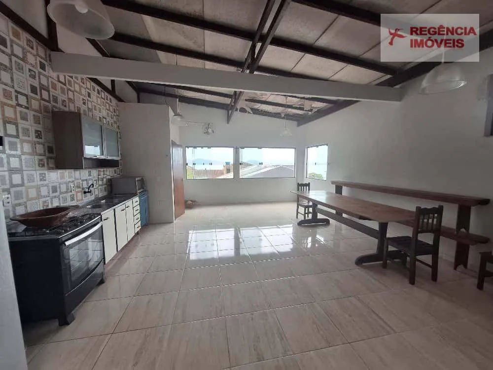 Casa, 4 quartos, 230 m² - Foto 3
