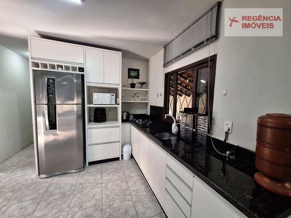 Casa, 3 quartos, 186 m² - Foto 1
