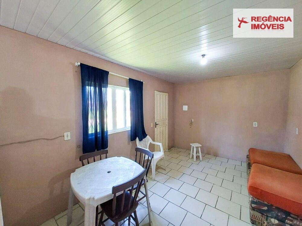 Casa à venda com 2 quartos, 60m² - Foto 1