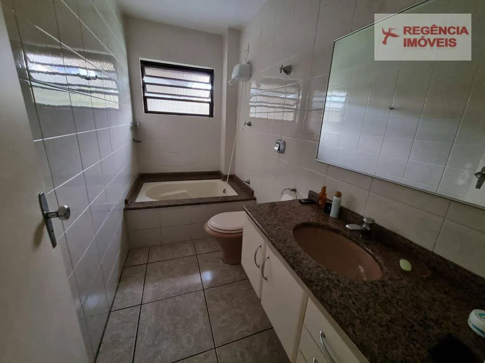 Casa, 4 quartos, 230 m² - Foto 5