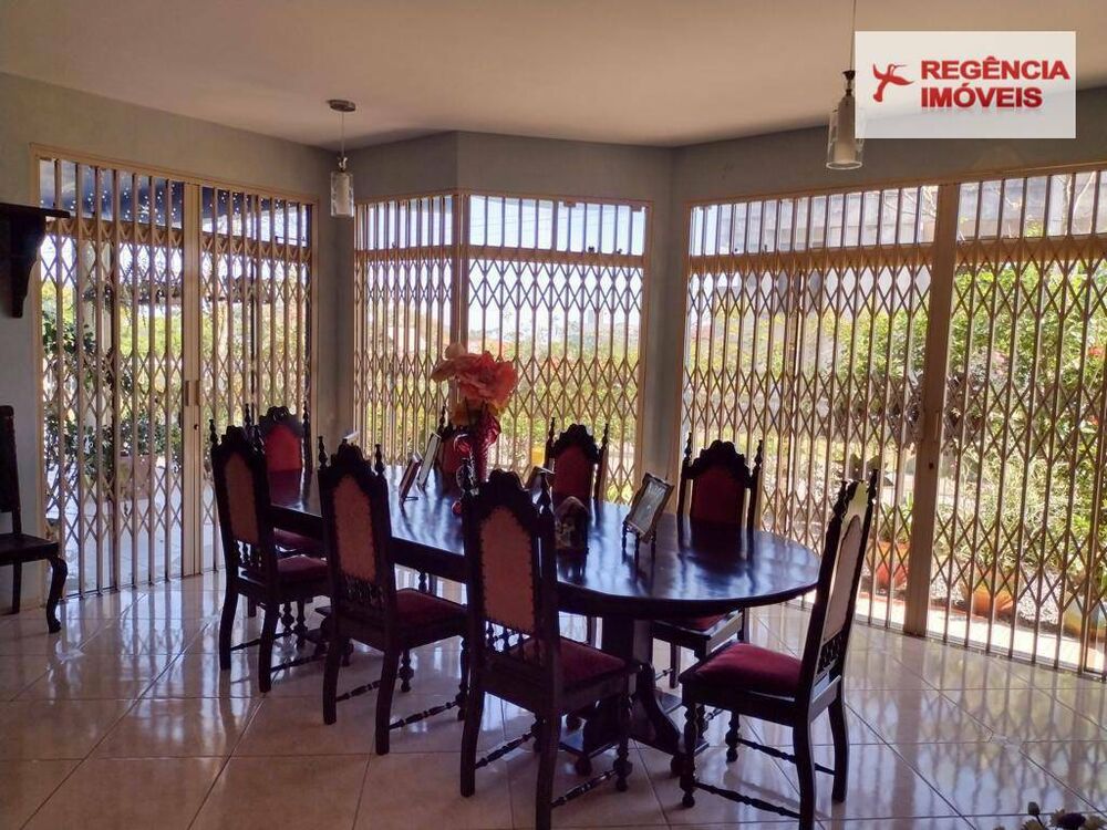 Casa, 3 quartos, 310 m² - Foto 3