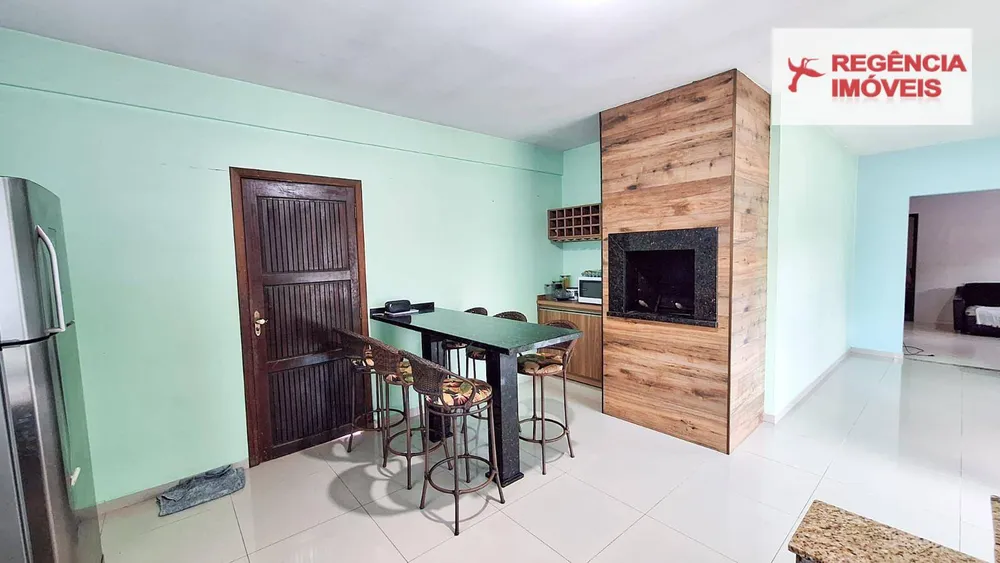 Casa, 3 quartos, 202 m² - Foto 3