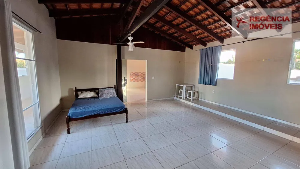 Casa, 4 quartos, 275 m² - Foto 2