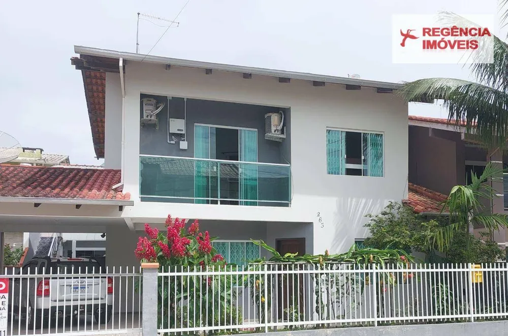 Casa, 7 quartos, 300 m² - Foto 1