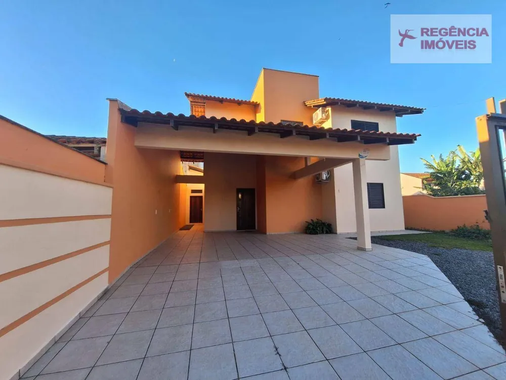 Casa, 4 quartos, 240 m² - Foto 4