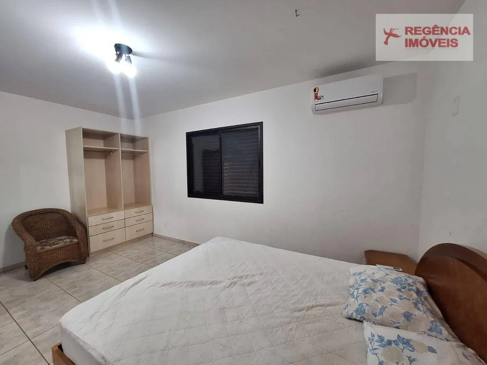 Casa, 4 quartos, 240 m² - Foto 8