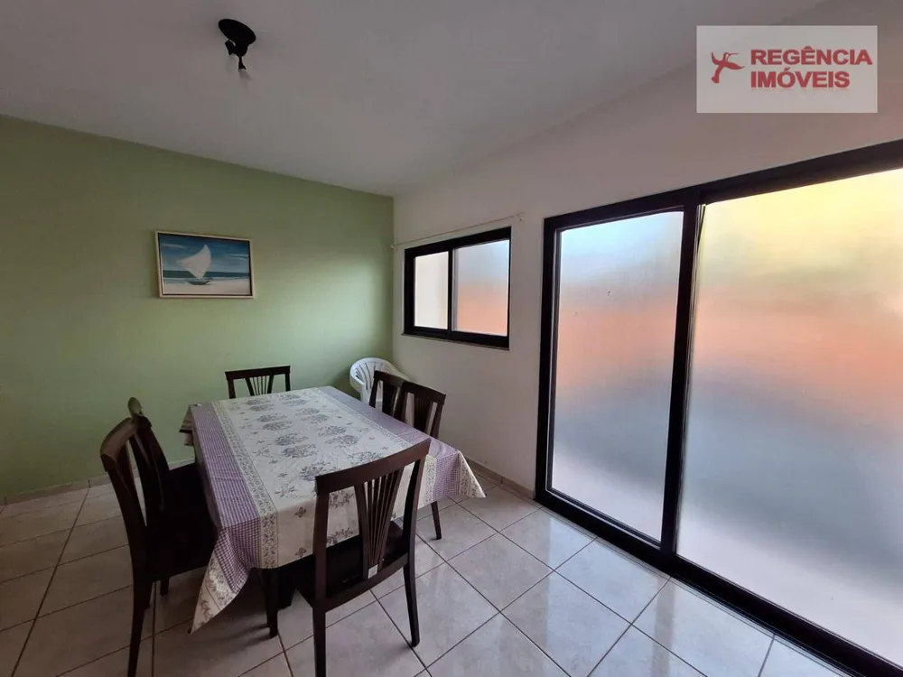 Casa, 4 quartos, 240 m² - Foto 2