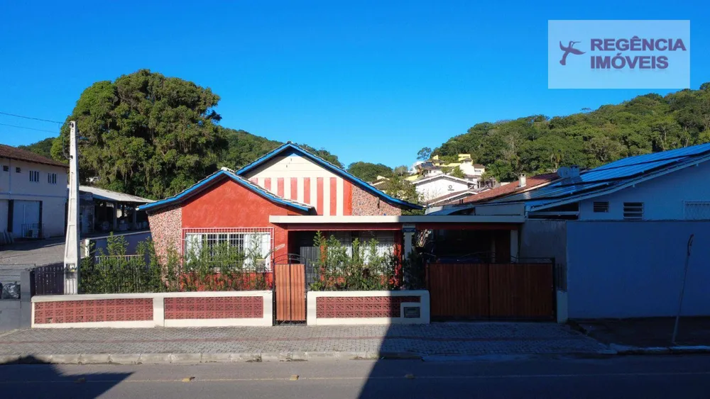 Casa, 3 quartos, 172 m² - Foto 2