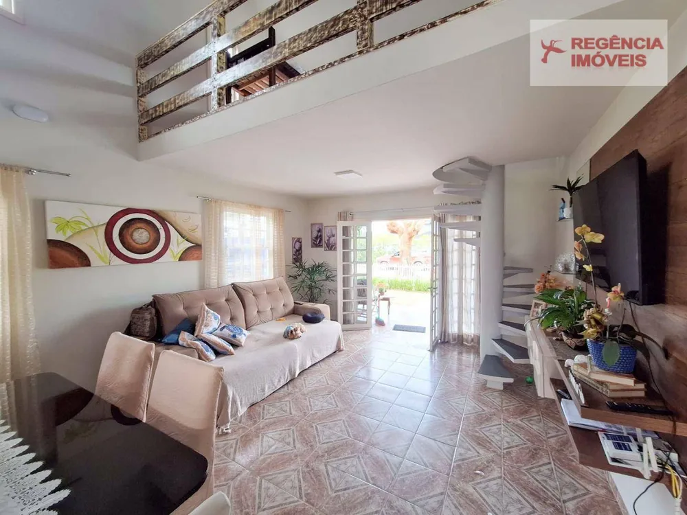 Casa, 3 quartos, 200 m² - Foto 1