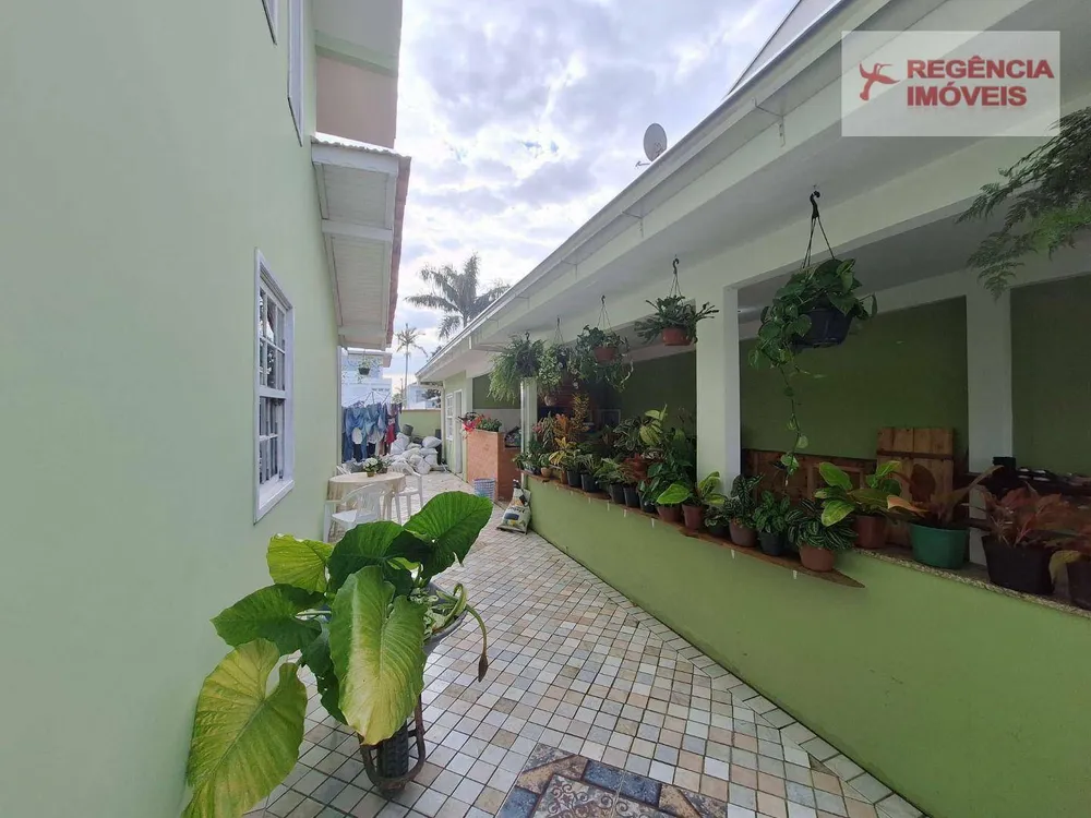 Casa, 3 quartos, 200 m² - Foto 8
