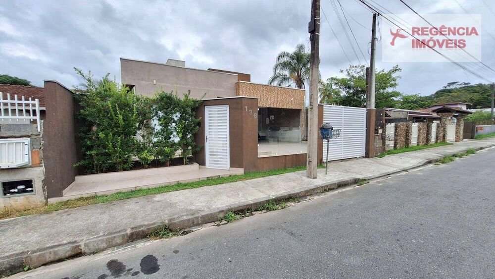Casa, 3 quartos, 250 m² - Foto 1