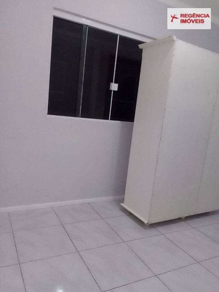 Casa para alugar com 3 quartos, 85m² - Foto 4