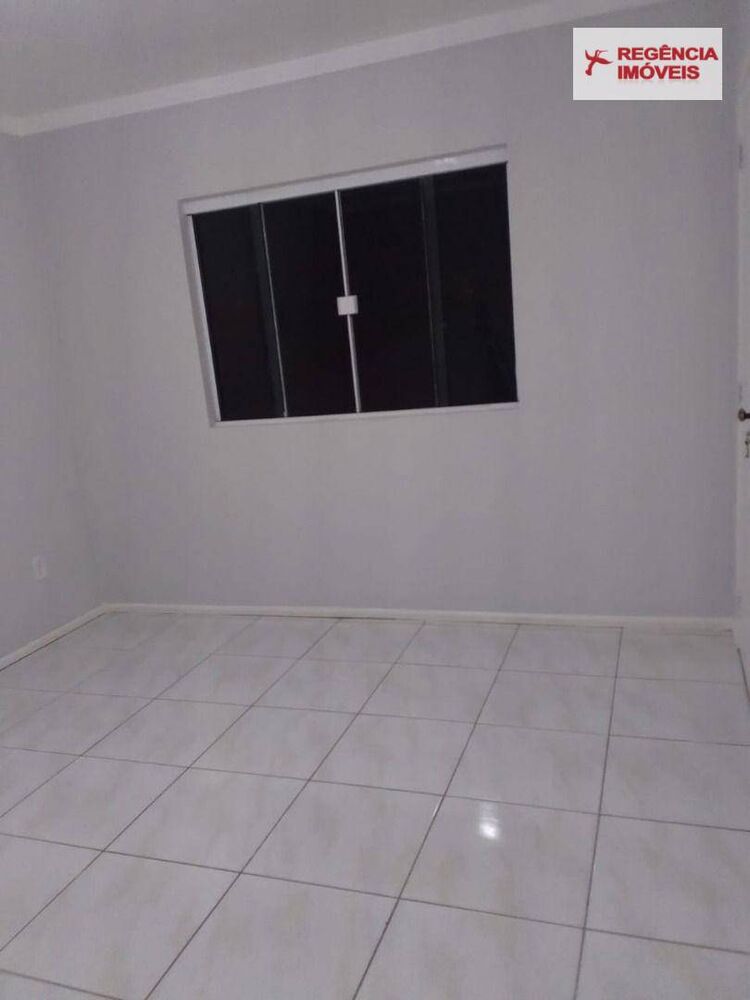 Casa para alugar com 3 quartos, 85m² - Foto 3