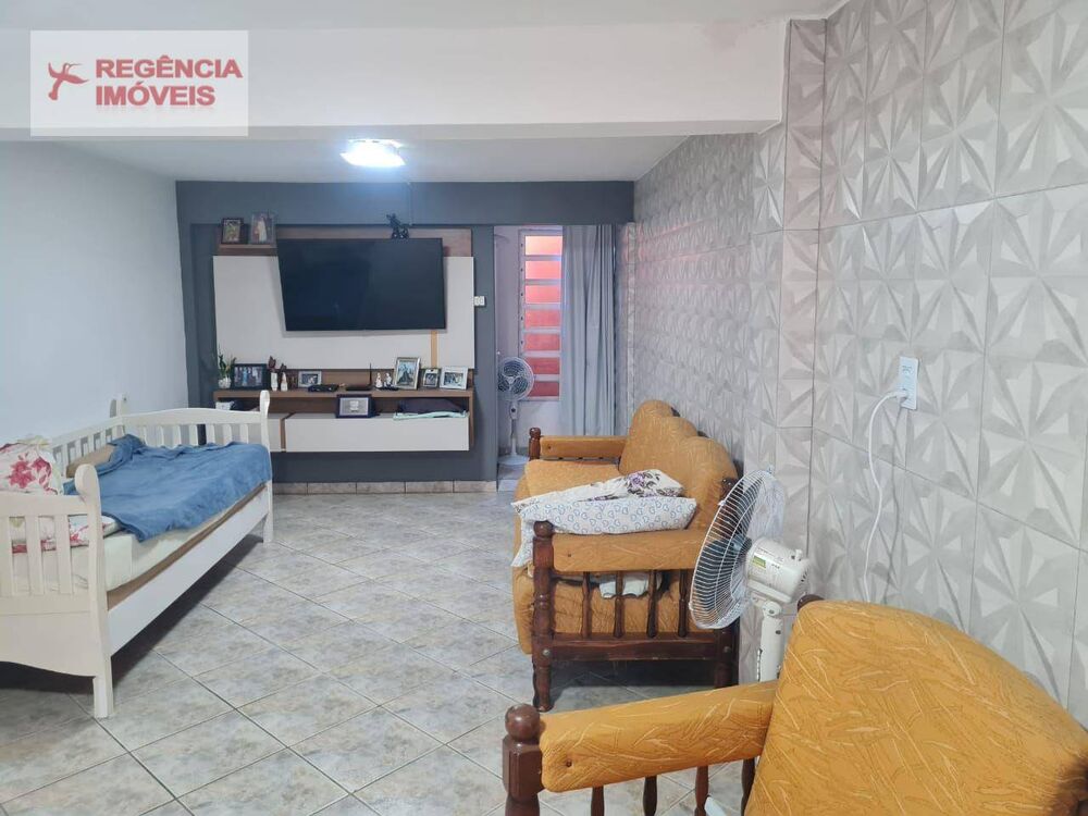 Casa, 3 quartos, 230 m² - Foto 2