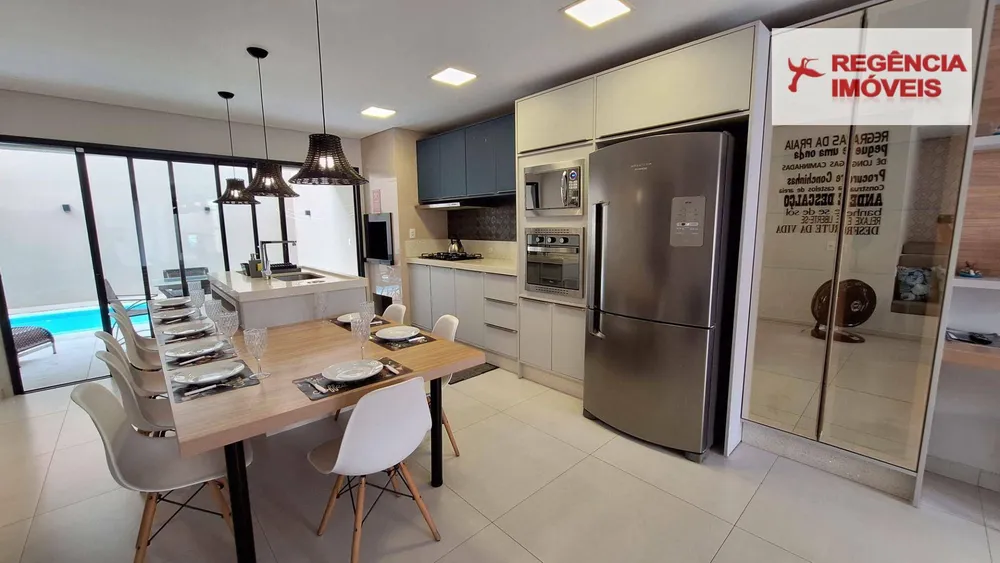 Casa, 4 quartos, 225 m² - Foto 1