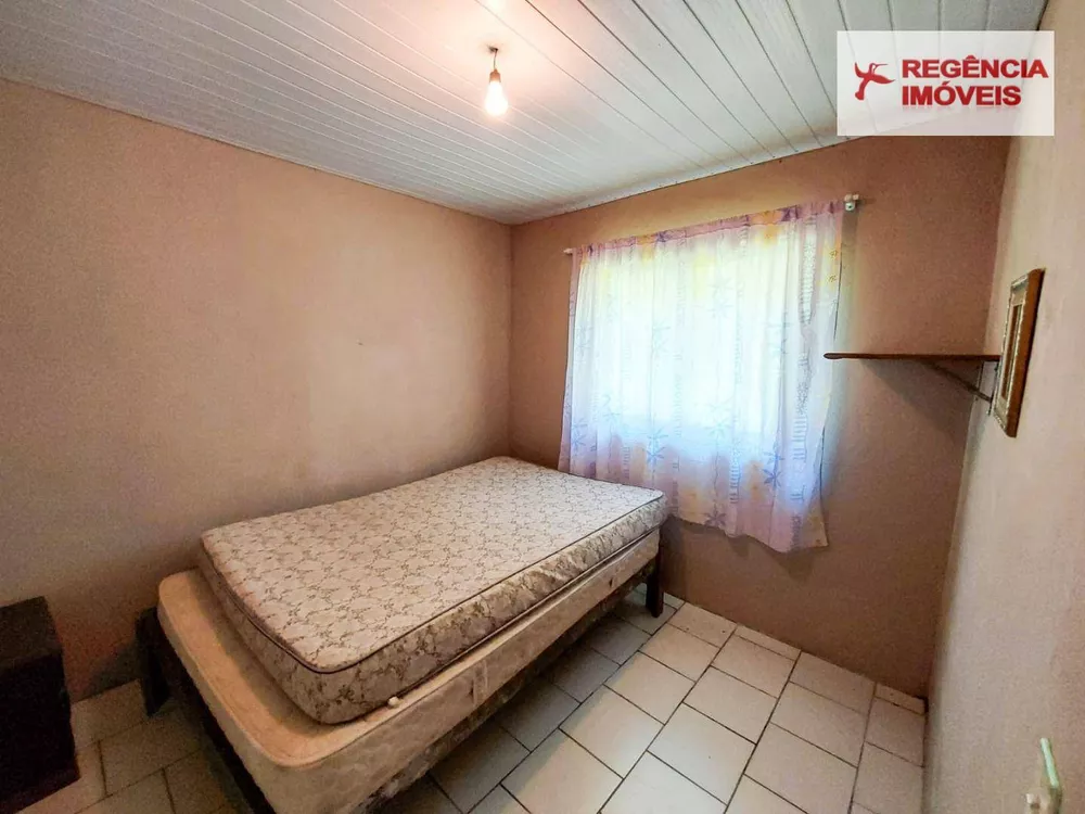 Casa à venda com 2 quartos, 60m² - Foto 4