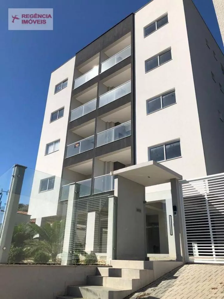 Apartamento à venda com 2 quartos, 65m² - Foto 1