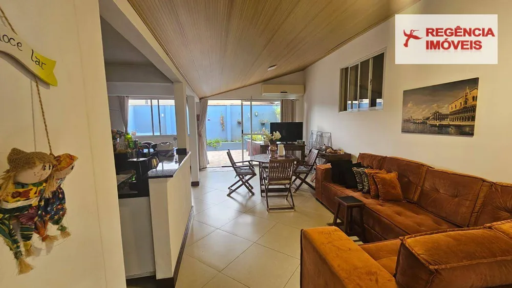 Casa, 4 quartos, 324 m² - Foto 3