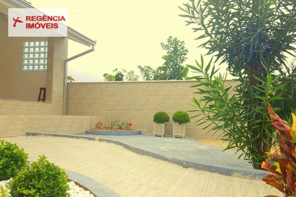 Casa, 4 quartos, 242 m² - Foto 3