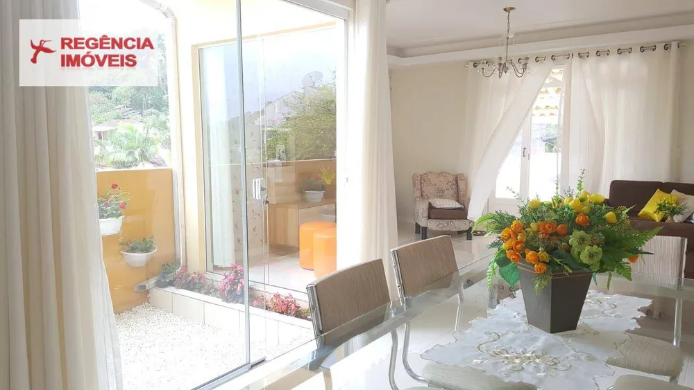 Casa, 4 quartos, 242 m² - Foto 5