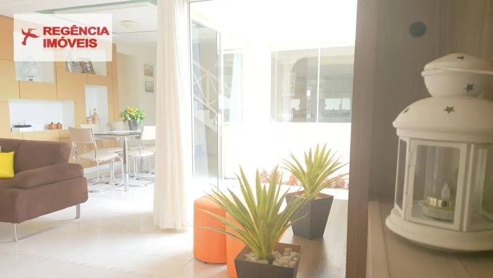 Casa, 4 quartos, 242 m² - Foto 10