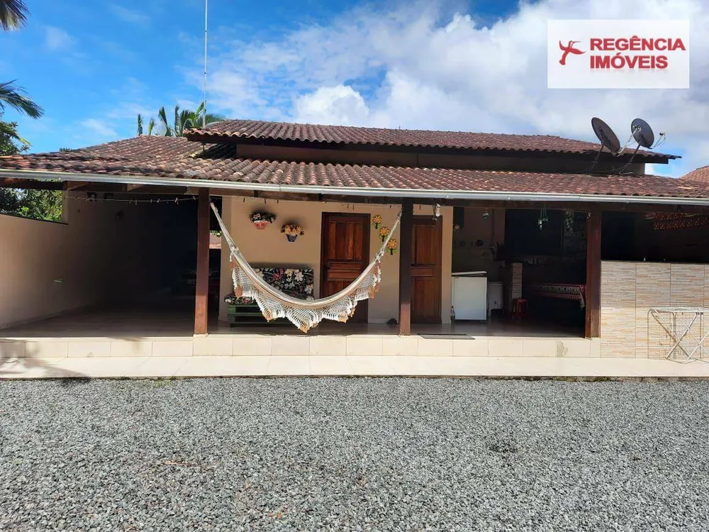 Casa, 4 quartos, 215 m² - Foto 1