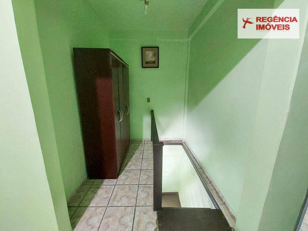 Casa, 8 quartos, 200 m² - Foto 1