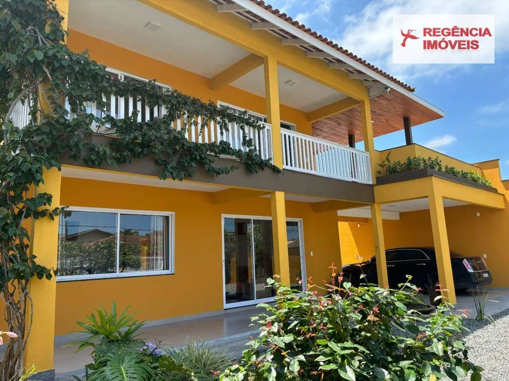 Casa, 4 quartos, 240 m² - Foto 2