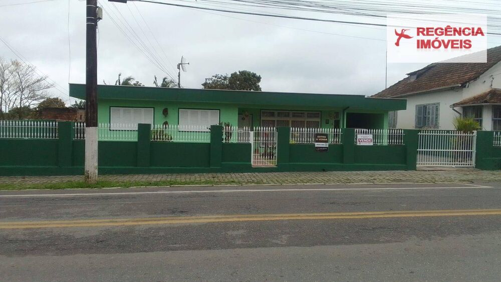 Casa à venda com 4 quartos, 123m² - Foto 1