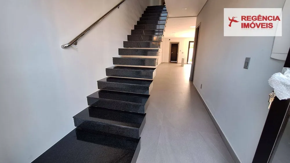 Casa, 3 quartos, 159 m² - Foto 2