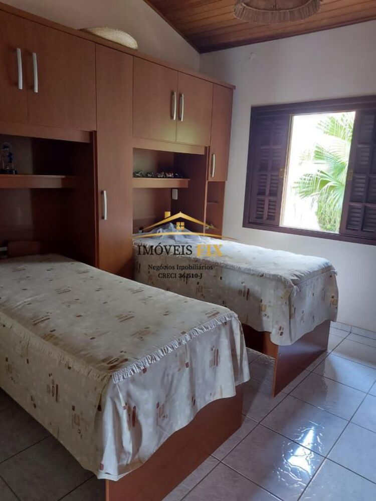 Casa, 3 quartos, 226 m² - Foto 9