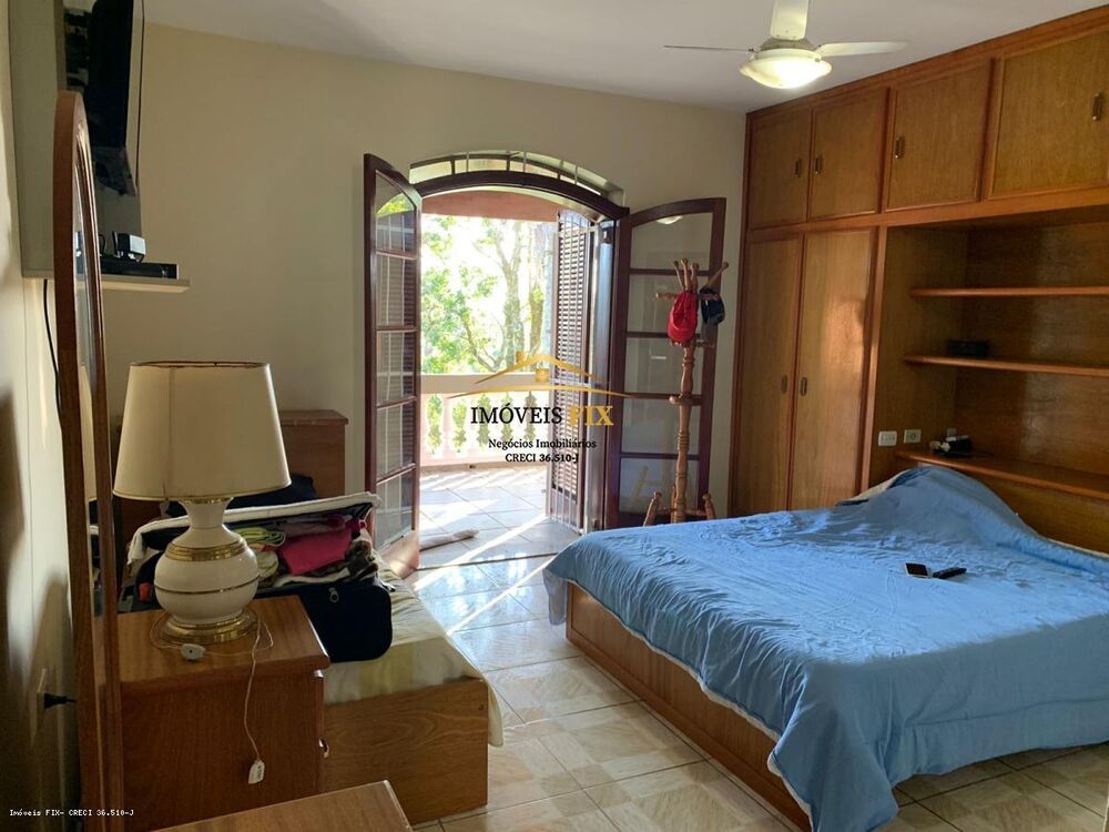 Chácara à venda com 4 quartos, 618m² - Foto 3